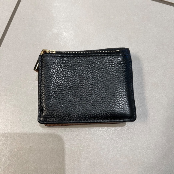 Michael Kors Wallet - Picture 3 of 3